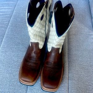 Justin work boots steel toe size 13d. New with tags